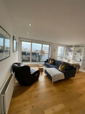 Luxury 2Bed 2Bath City View Flat